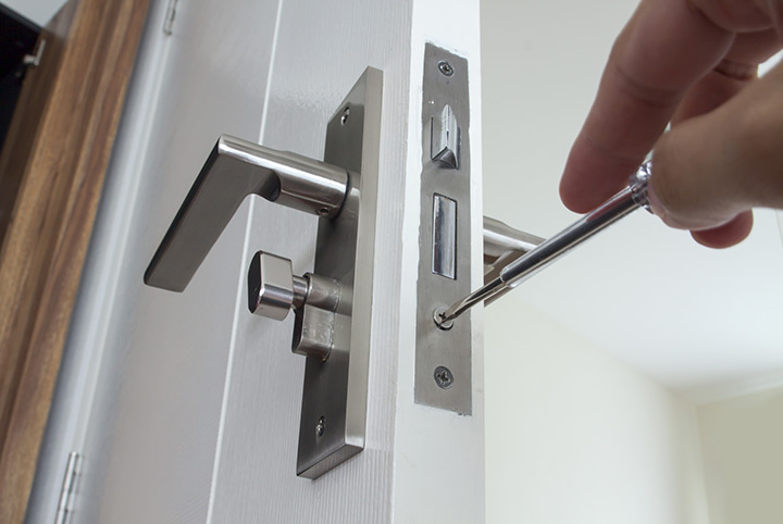 Our local locksmiths are able to repair and install door locks for properties in Millwall and the local area.